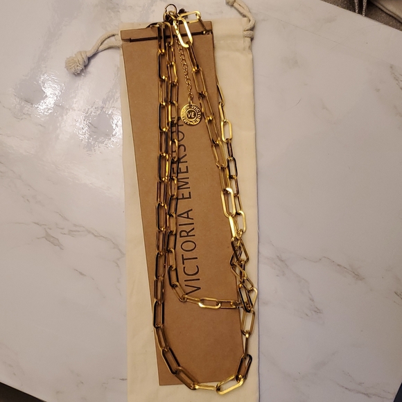 Victoria Emerson Lot - 3 Bracelets and 1 Necklace - Picture 4 of 4